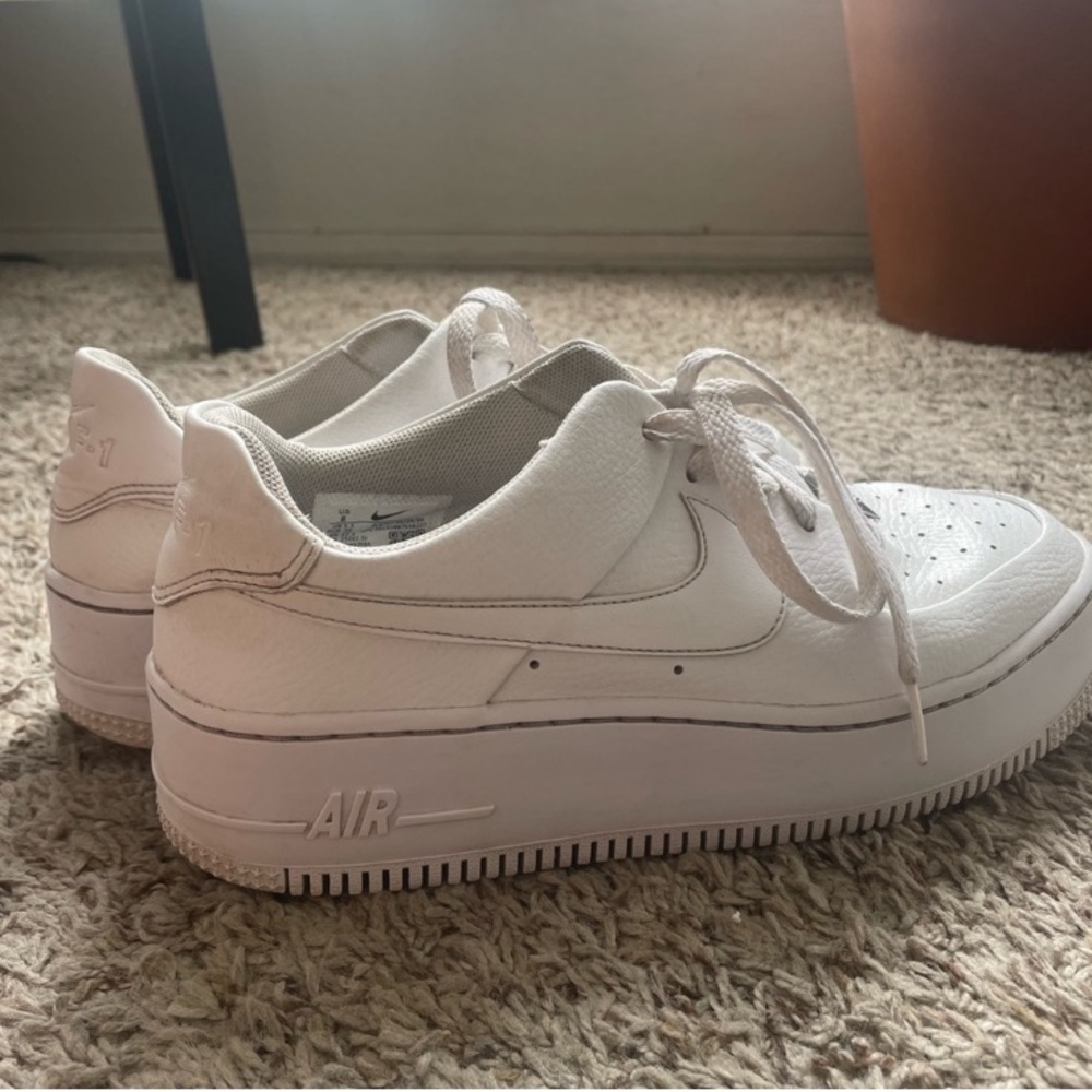 Nike Air Force 1 Sage Low